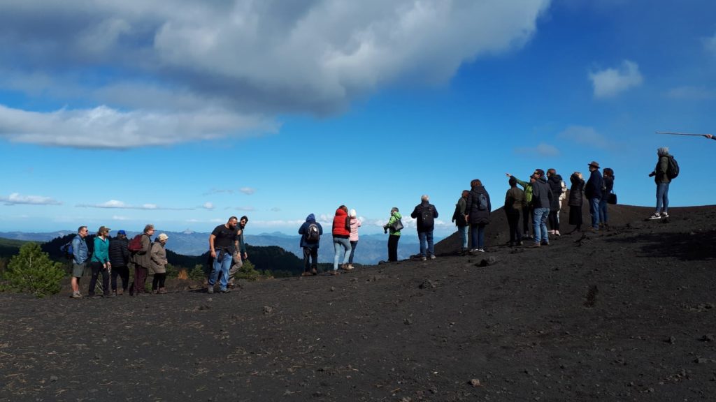 Raccontare il vulcano facendo rete: l’esperienza di “Crossing Etna” | Sicilia da Gustare